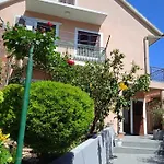 Apartment Miranda Vela Luka